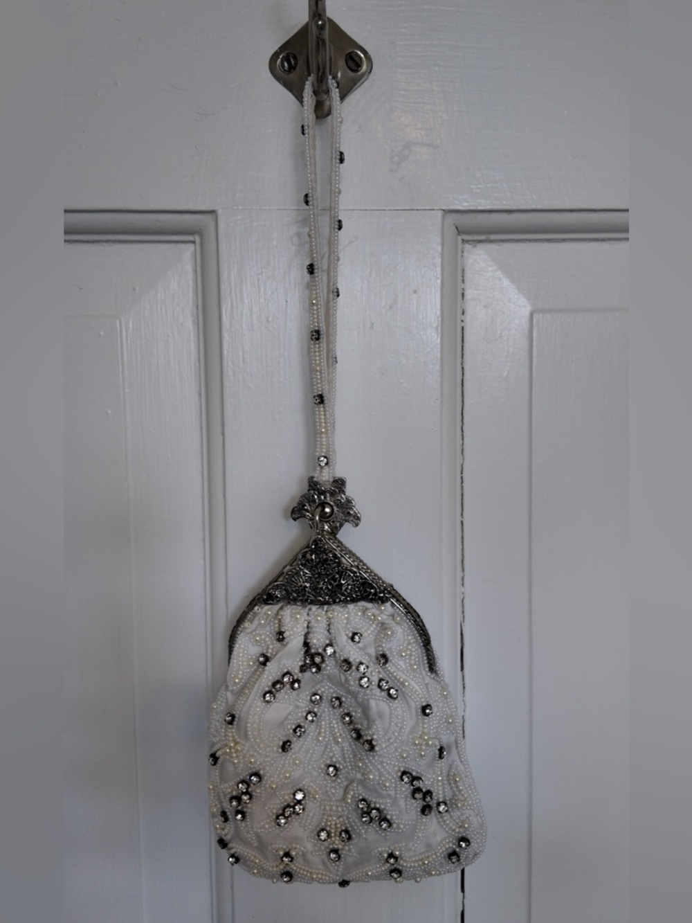 Moyna White Beaded Evening Bag